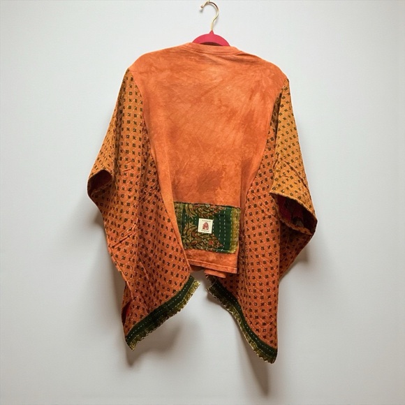 TIGER MOUNTAIN T Poncho Kantha w Pockets Handmade One Of a Kind Upcycled Boho - Picture 4 of 4